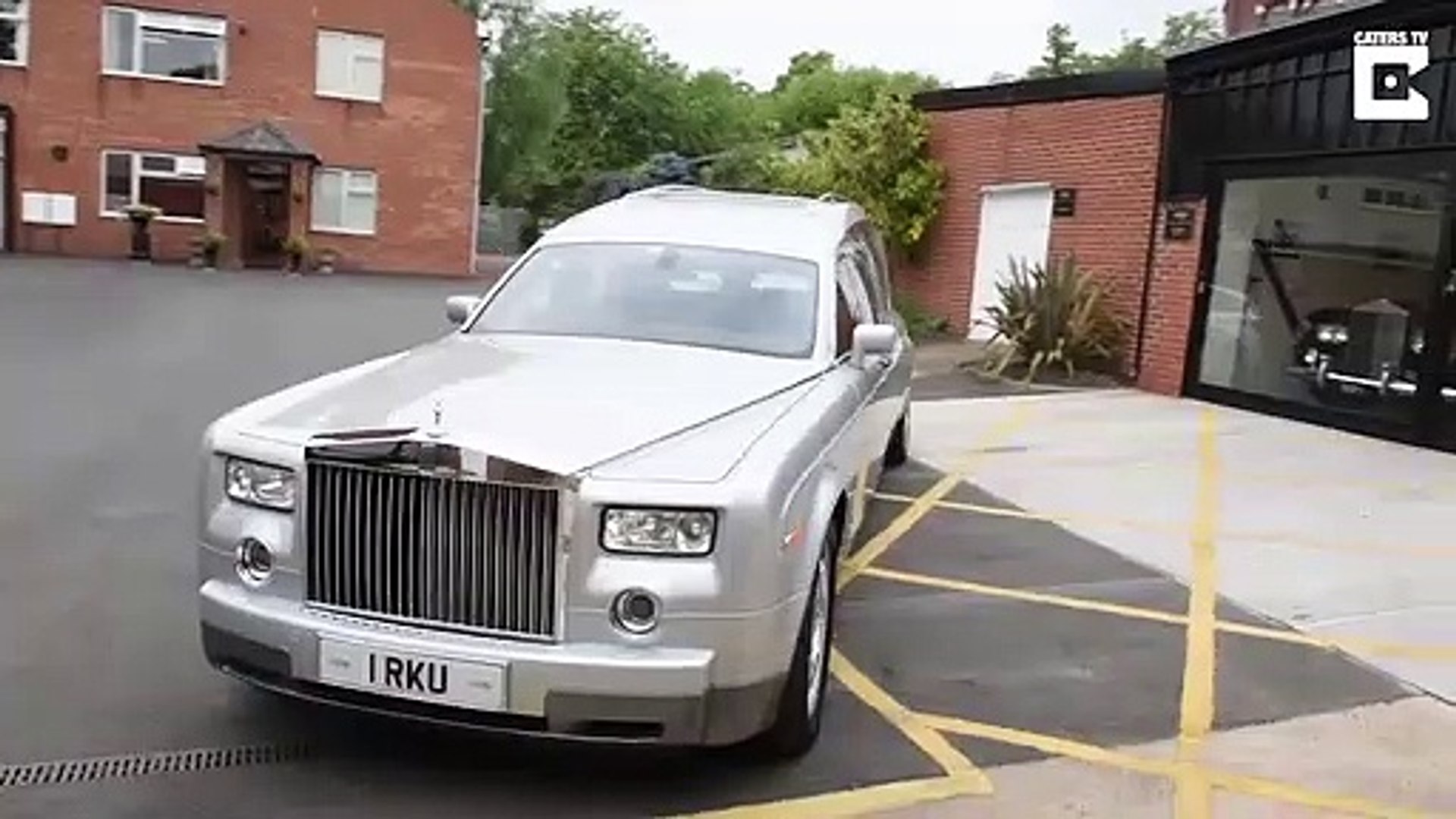 Il transforme sa Rolls Royce en Corbillard... - Vidéo Dailymotion