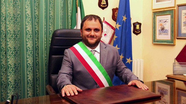 Il sindaco di Nardò: Immigrati sbarcati su uno yacht, in mezzo ai bagnanti