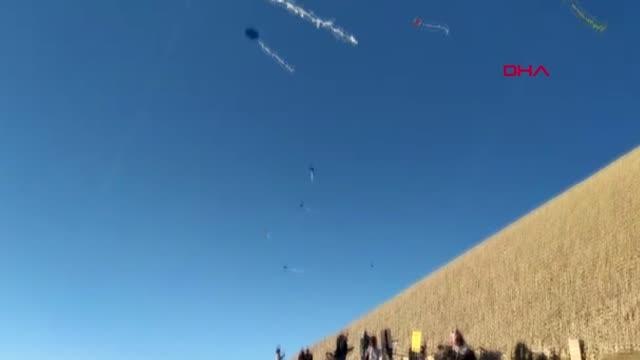 ADIYAMAN NEMRUT DAĞI'NDA UÇURTMA ŞENLİĞİ DÜZENLENDİ