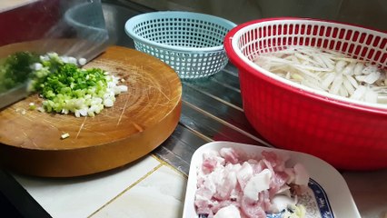 Fried lotus tuber with pork | My family's daily cooking food