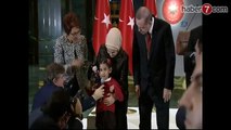Minik Belinay söyledi, Erdoğan eşlik etti