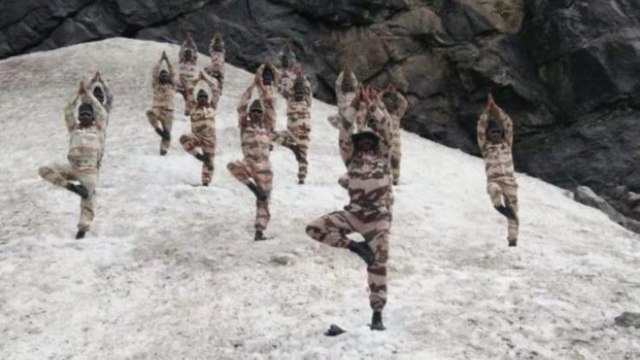 Nonstop: Soldiers did yoga at 14,000 ft altitude in Ladakh