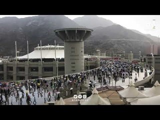 مشهد مهيب.. أمطار غزيرة جدا على الحجاج بجسر الجمرات في مشعر منى