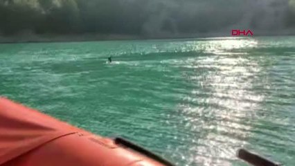 KAHRAMANMARAŞ BARAJ GÖLÜNE GİREN YABAN KEÇİSİNİ İTFAİYE KURTARDI