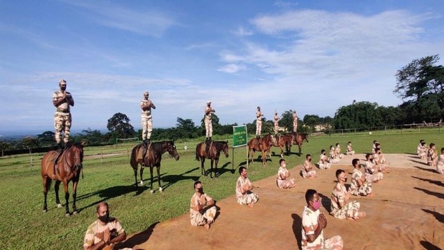 ITBP jawans on horse while Muslim women did yoga in burqa