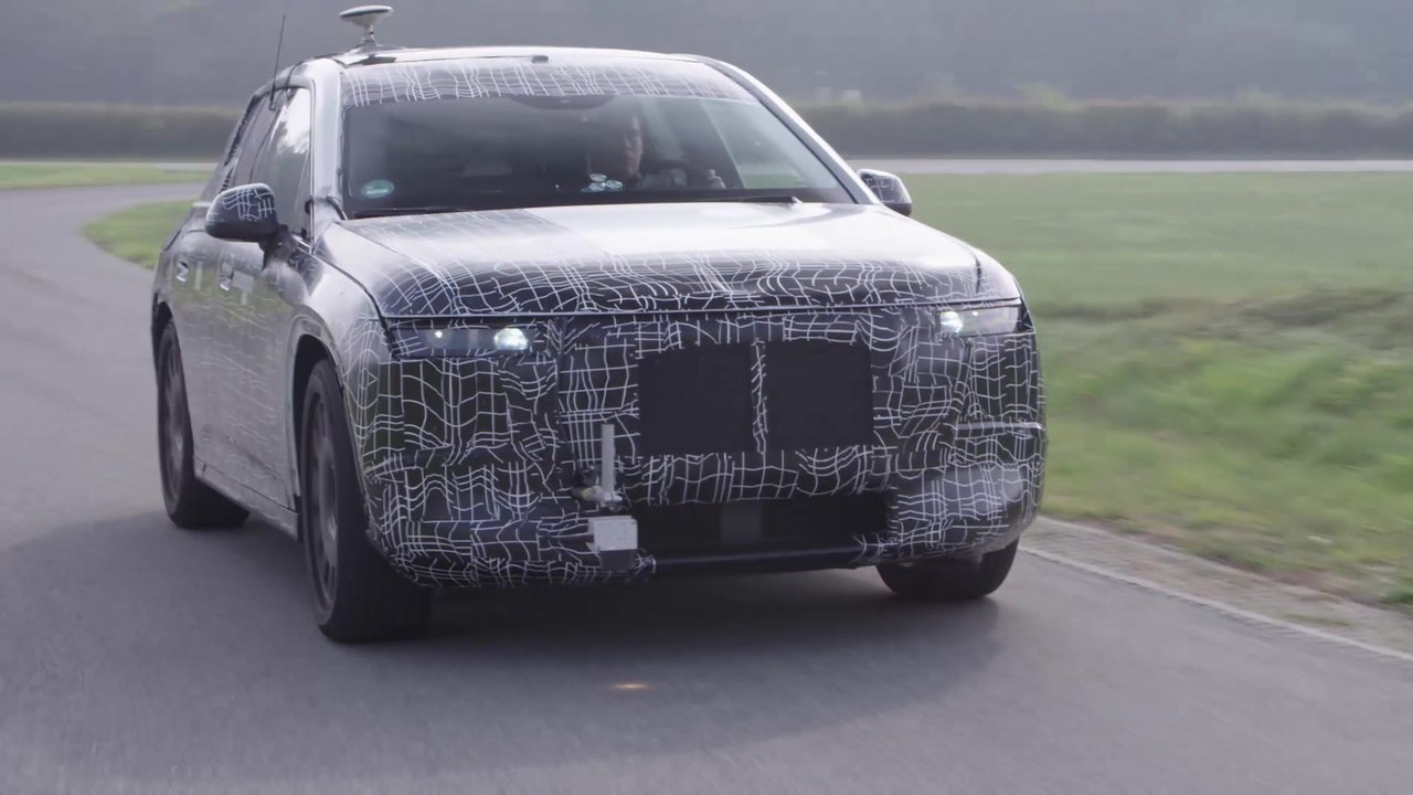 BMW iX - Development - Testdrive Aschheim