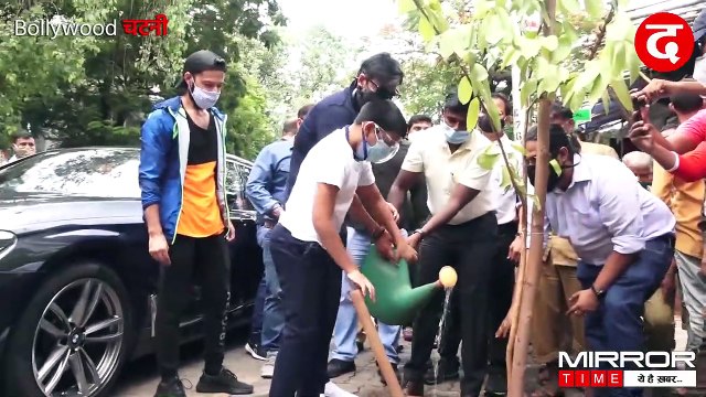 Ajay Devgn Get's Emotional & Started Crying In Public While Talking About Milkha Singh Death