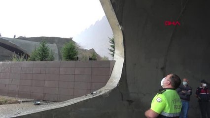 AFYONKARAHİSAR DEVRİLEN TIR TÜNELİ KAPATTI