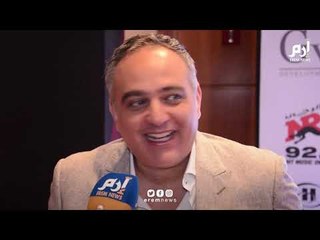 محمد حفظي:  فستانين النجمات "واجهة" المهرجانات الفنية.. و"الجونة" لم يخطف الأضواء من "القاهرة"