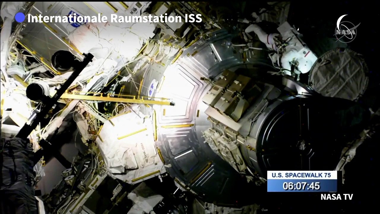ISS-Astronauten installieren bei Außeneinsatz neue Sonnensegel