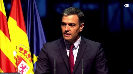 Crits d'independència des de dins del Liceu interrompen Sánchez