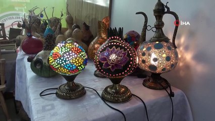 Su kabakları kadınların hünerli ellerinde sanat eserine dönüşüyor