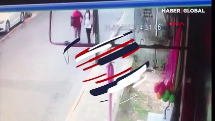 Arkadaşıyla yolda yürüyen eski eşini silahla böyle vurdu