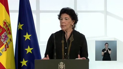 Isabel Celaá: "Hemos hecho un extraordinario esfuerzo para salvaguardar la educación"
