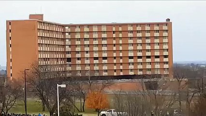 Dev binayı dinamitle patlatarak yıktılar