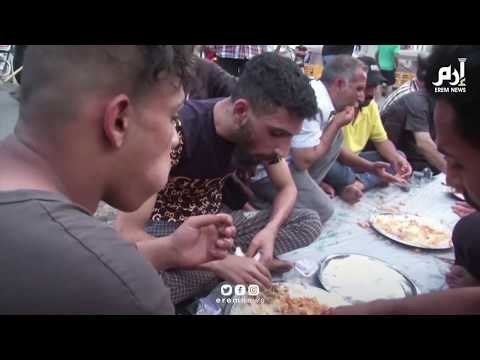 امرأة عراقية شريفة تبيع ذهبها لافطار الصائمين بساحة التحرير #إرم_نيوز