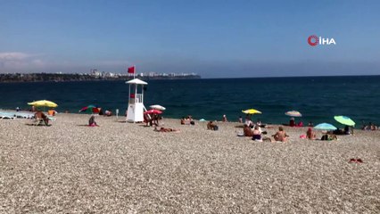 Konyaaltı Sahili'nde 70 yaşındaki bir kişi boğuldu