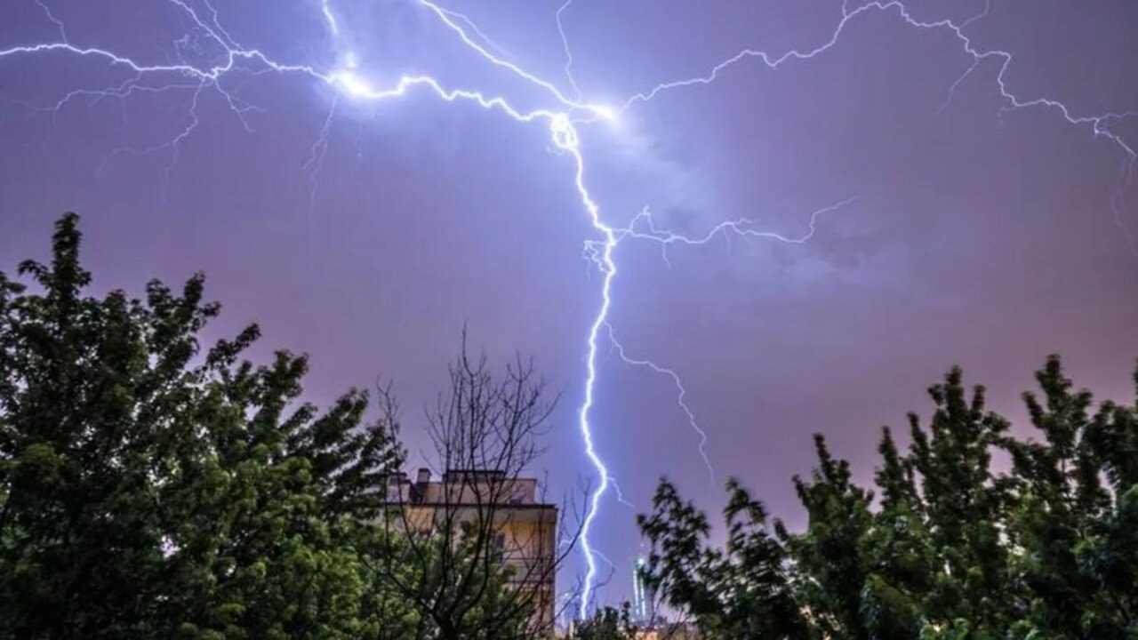 Une alerte d'orages violents avec risques de tornade en ...