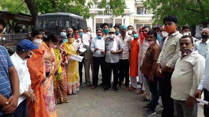 पुजारी की हत्या के आरोपियों को गिरफ्तार करने की मांग