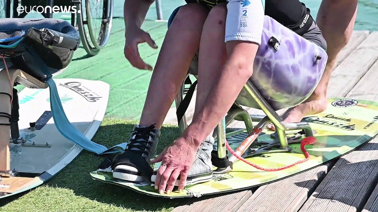 Wakeboard - 'Behinderte' werden zu Wasserakrobaten