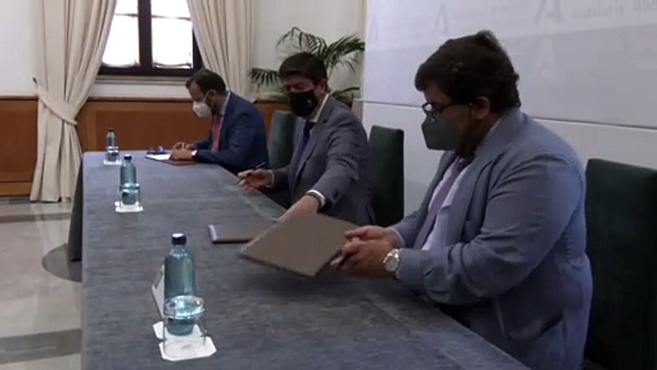 La Junta y Fahat firman un convenio para conocer la demanda turística y adaptar la oferta andaluza