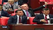 Meclis Başkanı İsmail Kahraman Sırrı Süreyya Önder'i fena bozdu