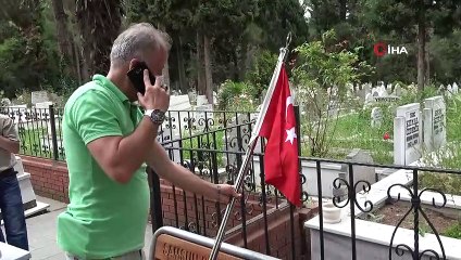Samsun'da hırsız şehitlikteki bayrağı çaldı
