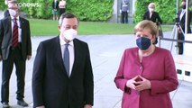 A Berlino va in scena l'armonia italo-tedesca, il duetto Draghi Merkel