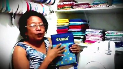 A pedido dos clientes, artesã volta a fabricar peças infantis
