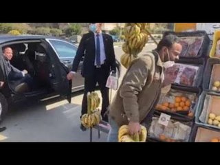 شقيق بائع الموز المصري يكشف تفاصيل مثيرة جمعتهم بالسيسي #إرم_نيوز
