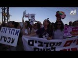 عرب و يهود  يغنون من أجل السلام في إسرائيل