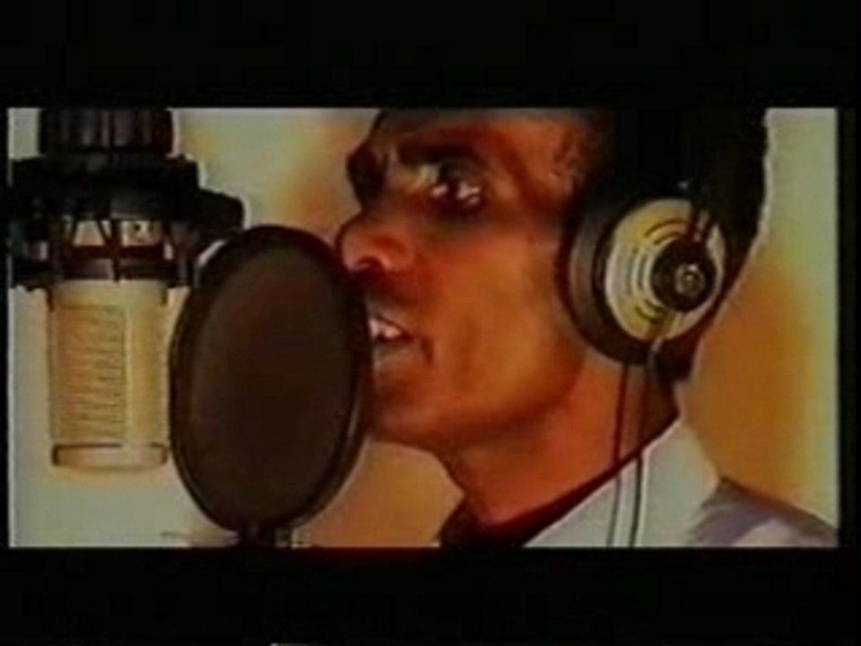 Kaiamba tena izy tambitaby lava