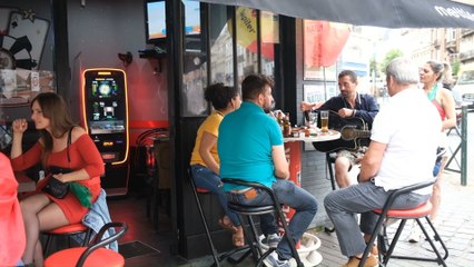 Les supporters des Diables à Saint-Gilles durant Belgique-Portugal