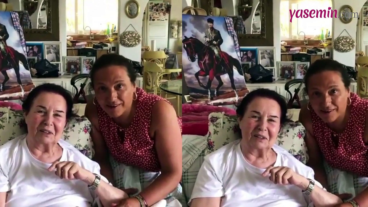 Fatma Girik'ten usta sanatçı Türkan Şoray'a doğum günü!