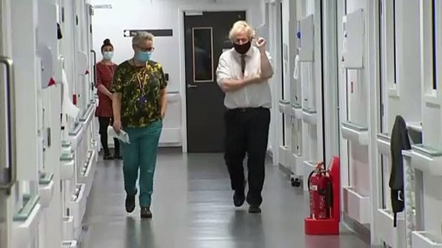 Υπ. Υγείας Βρετανίας: Οι εμβολιασμένοι θα μπορέσουν σύντομα να επιστρέψουν στις παραλίες της Ευρώπης