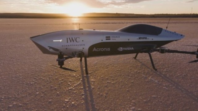Carreras de coches voladores; la F-1 del futuro en el desierto de Australia