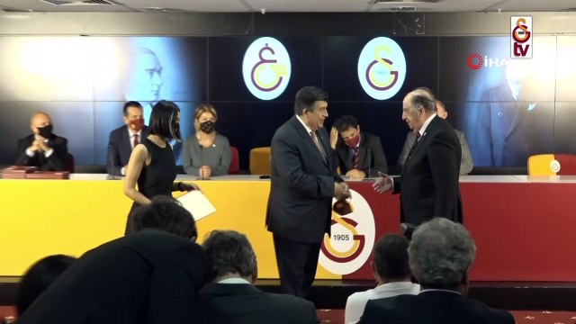 Burak Elmas mazbatasını aldı