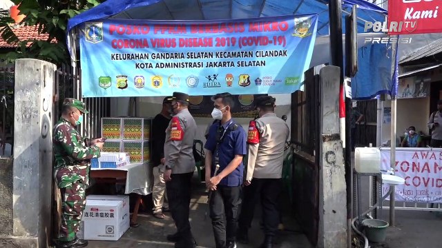 Panglima TNI & Kapolri Tinjau PPKM Mikro Gandaria Selatan
