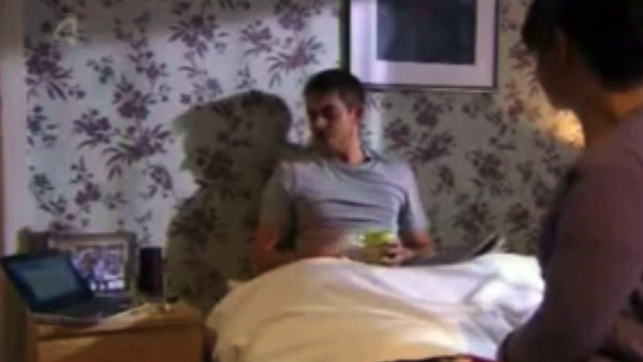 Darren and Nancy - Hollyoaks 20th April 2011