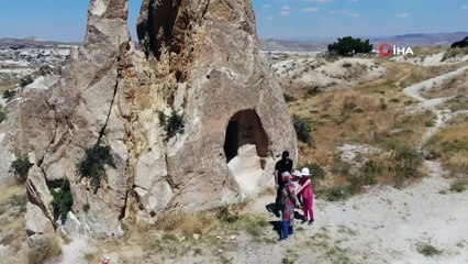 Kapadokya’da peribacaları çirkin yazılardan temizlenecek
