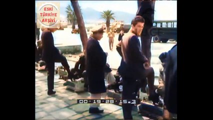 1957 İzmir'de oynanan Türkiye - İtalya maçı (Renklendirildi)