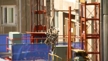 공사 현장서 노동자 잇단 추락사...'하루 한 명 꼴' 참변 / YTN