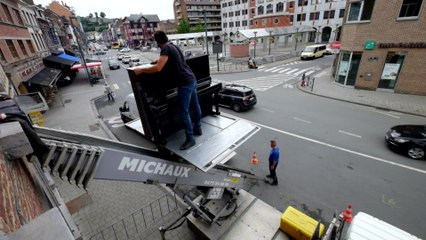 Conservatoire de Jambes : les pianos passent par la fenêtre.....