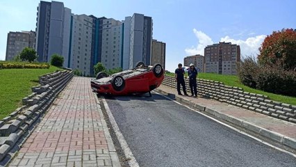 Beylikdüzü'nde araba sürmeyi öğrenirken takla attı