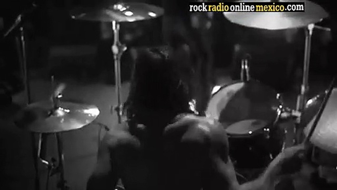 Jettblack - Two Hot Girls (Live)