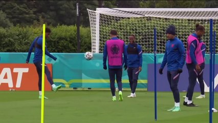 England Players & Staff Return Negative COVID Tests Before Facing Czech Republic Euro 2020