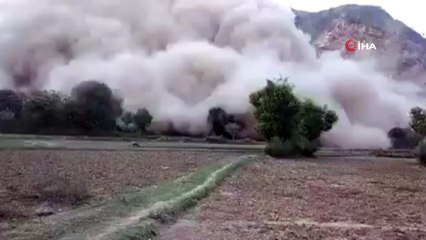 - Pakistan'da toprak kayması : 3 ölü