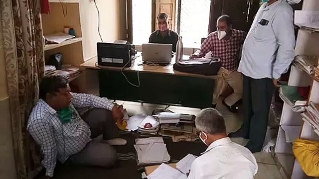 पांच हजार रुपए रिश्वत लेते पटवारी गिरफ्तार