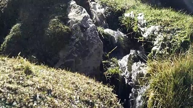 Indígenas bolivianos rezan contra el deshielo en el año nuevo andino