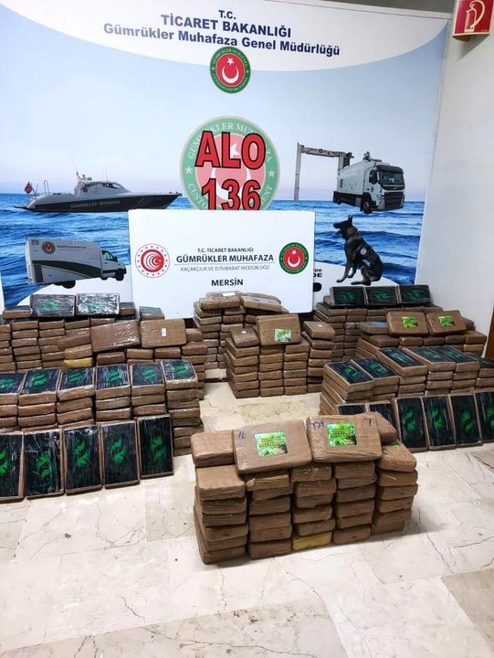 Bakan Muş: "Mersin Limanı'nda 463 kilogram kokain ele geçirildi"